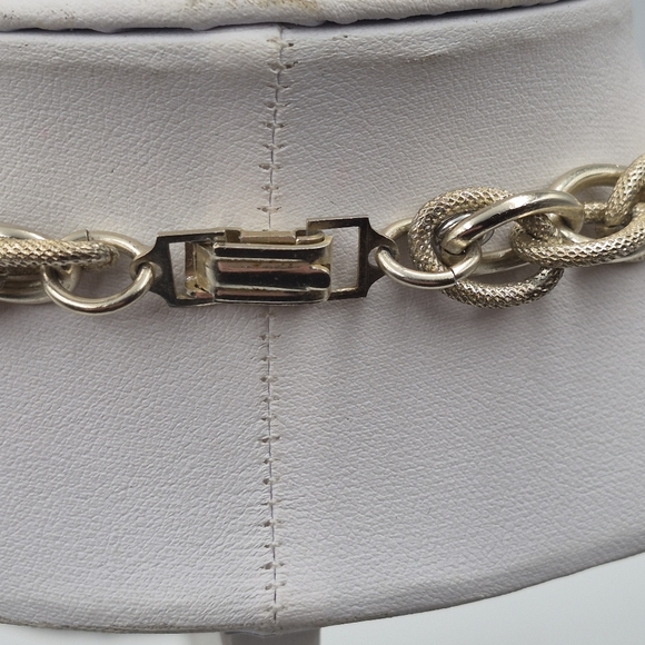 Gold Tone Chunky Chain Necklace - Picture 7 of 9